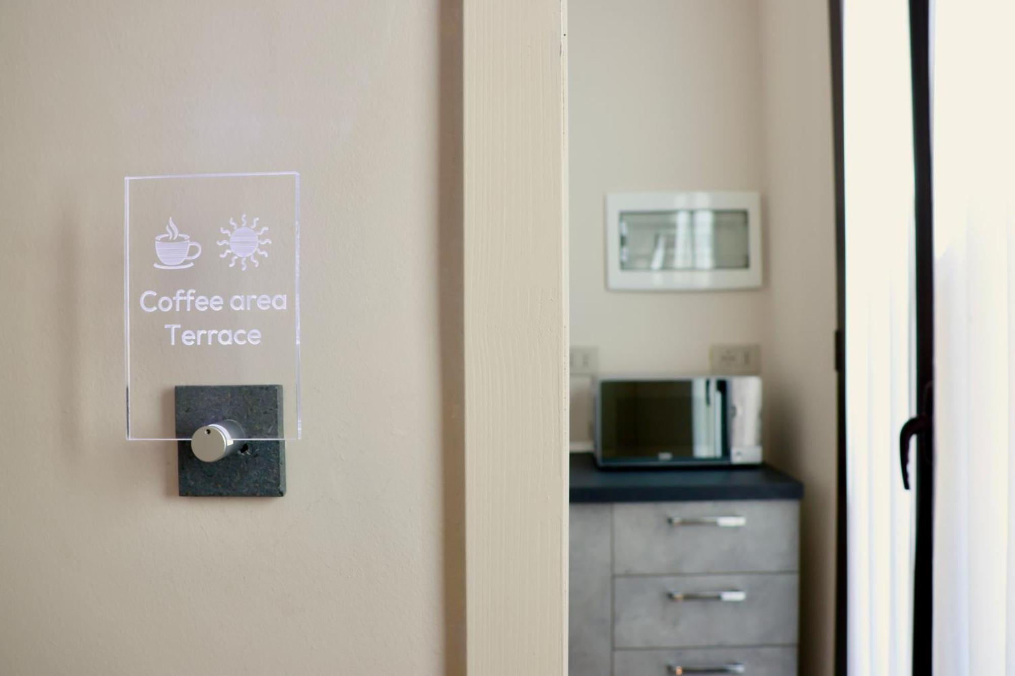 Holiday Lux Boutique Room Aeroporto di Catania Fontana Rossa Esterno foto