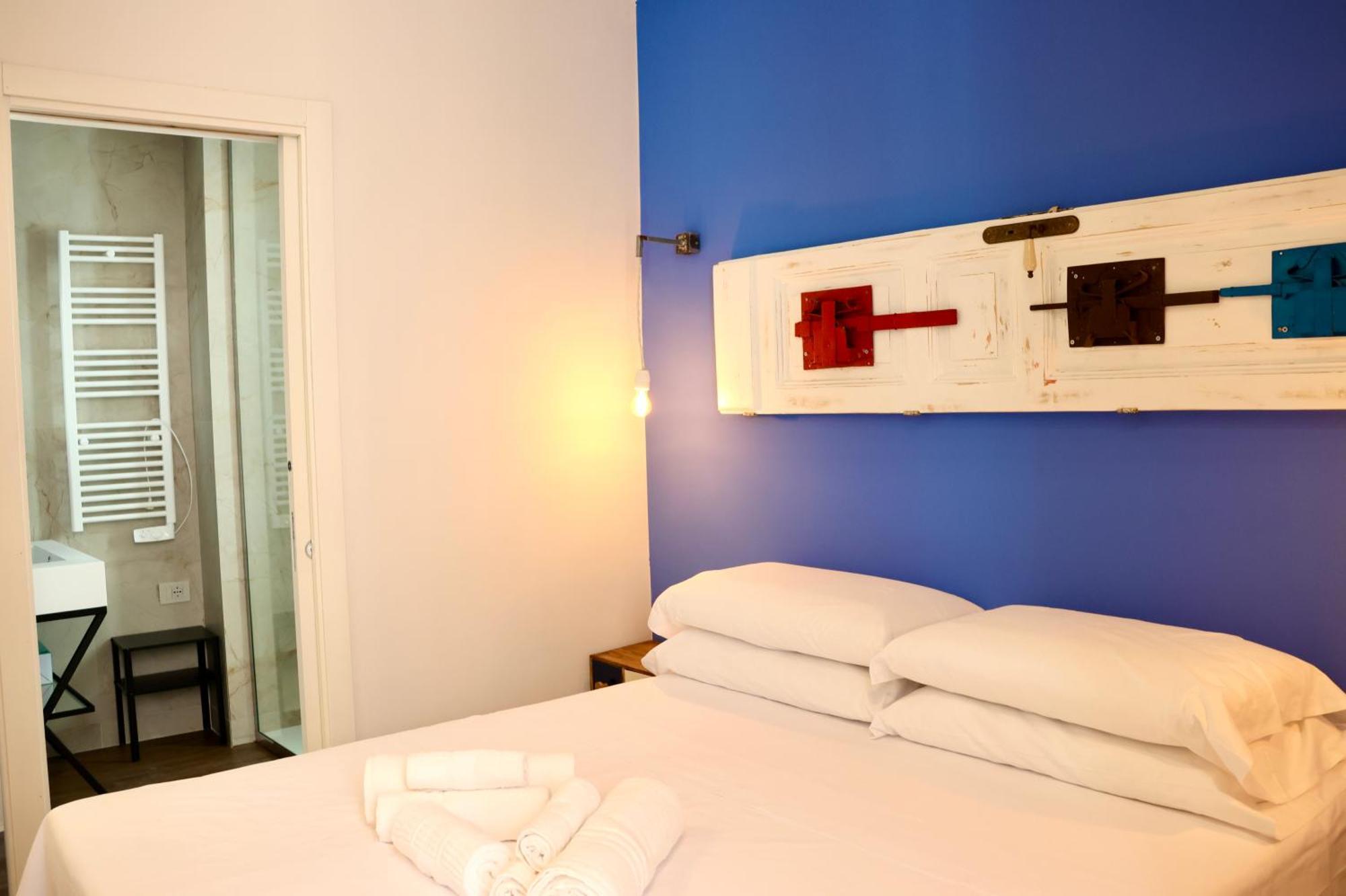 Holiday Lux Boutique Room Aeroporto di Catania Fontana Rossa Camera foto