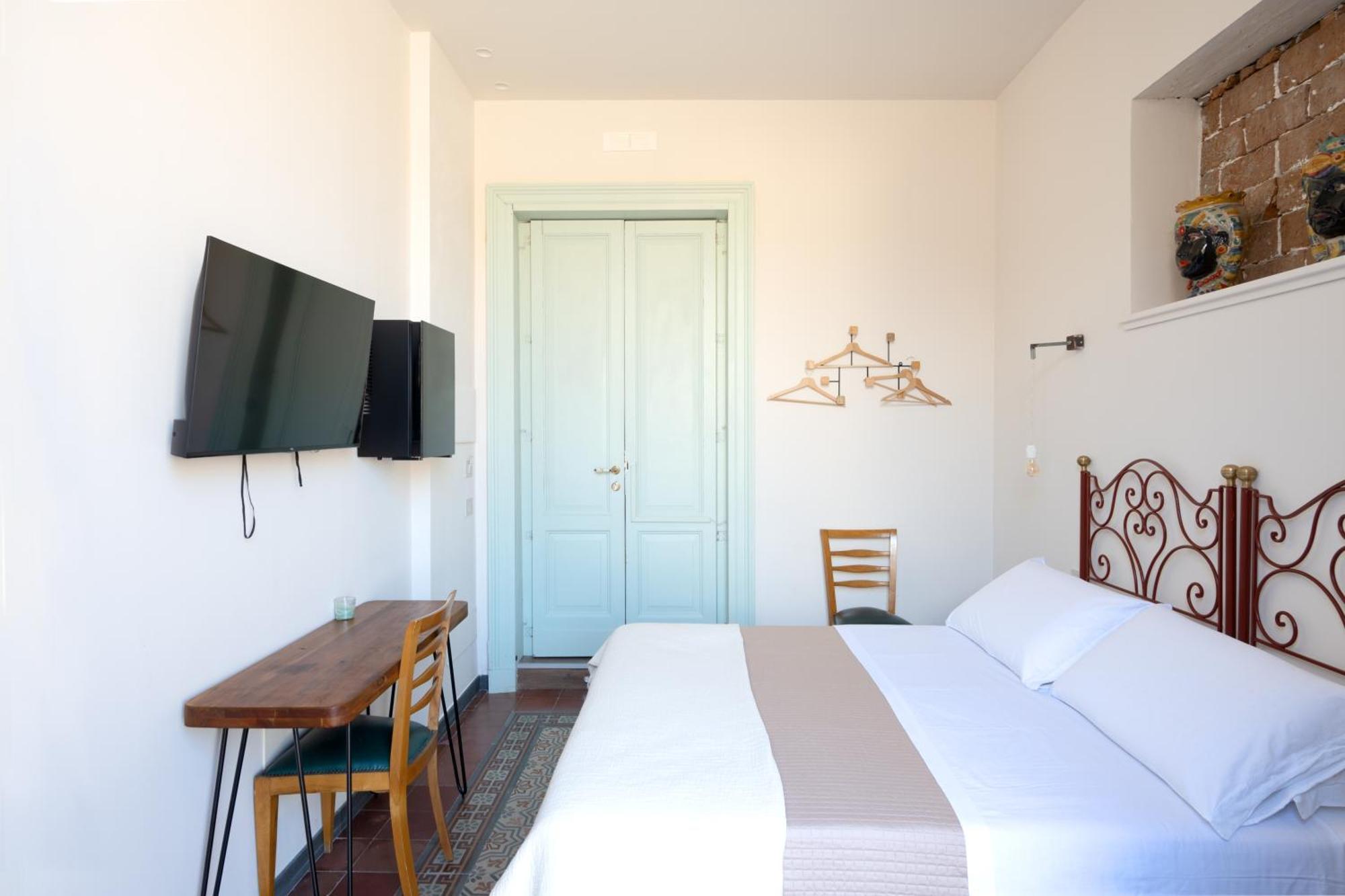 Holiday Lux Boutique Room Aeroporto di Catania Fontana Rossa Esterno foto